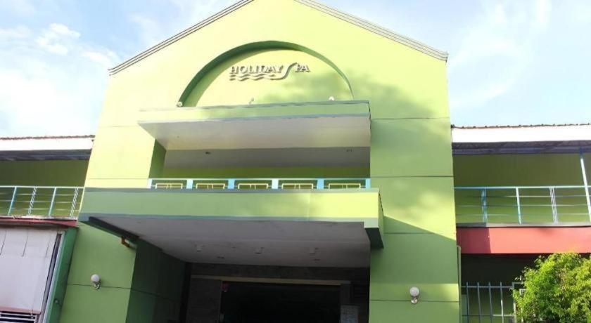 Holiday Spa Hotel Cebu Exterior foto